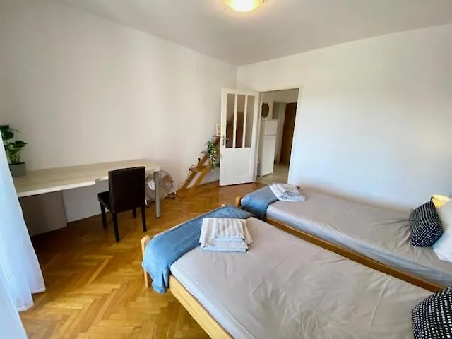 First Floor Marina Views Apartment Pula