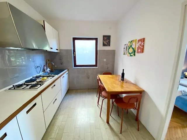 First Floor Marina Views Apartment Pula